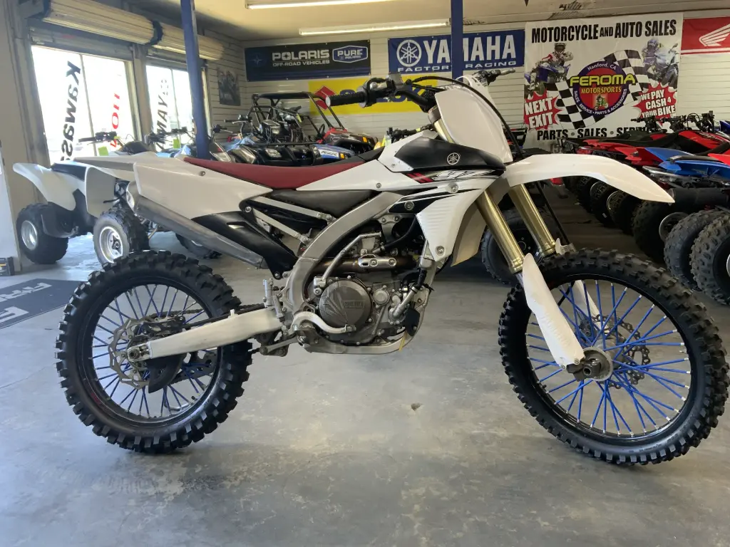 2014_dirtbike_YamahaYZ450F.webp
